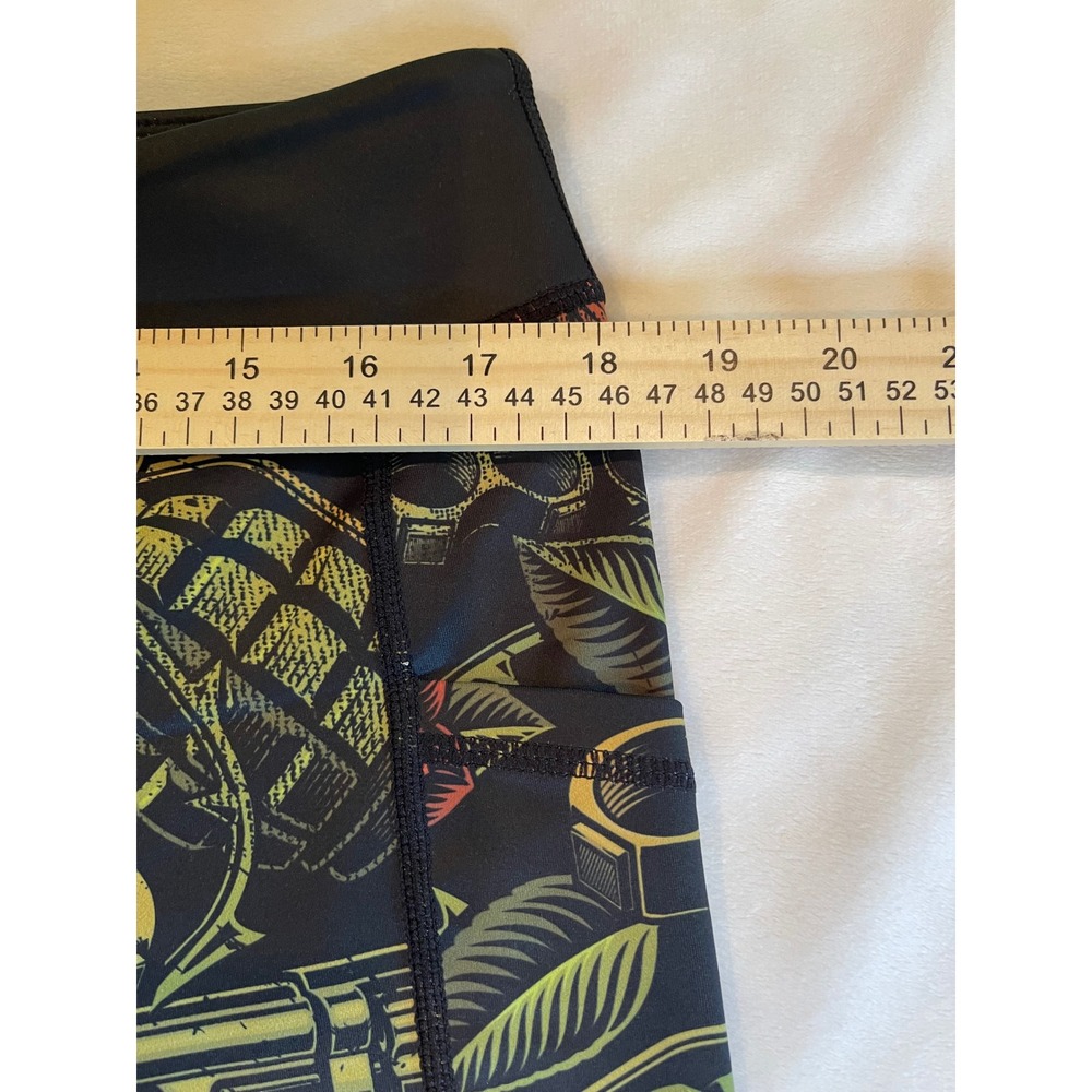 Constantly Varied Gear CVG Guns and Roses Tattoo Print Capri Leggings XX-Large - Picture 5 of 8